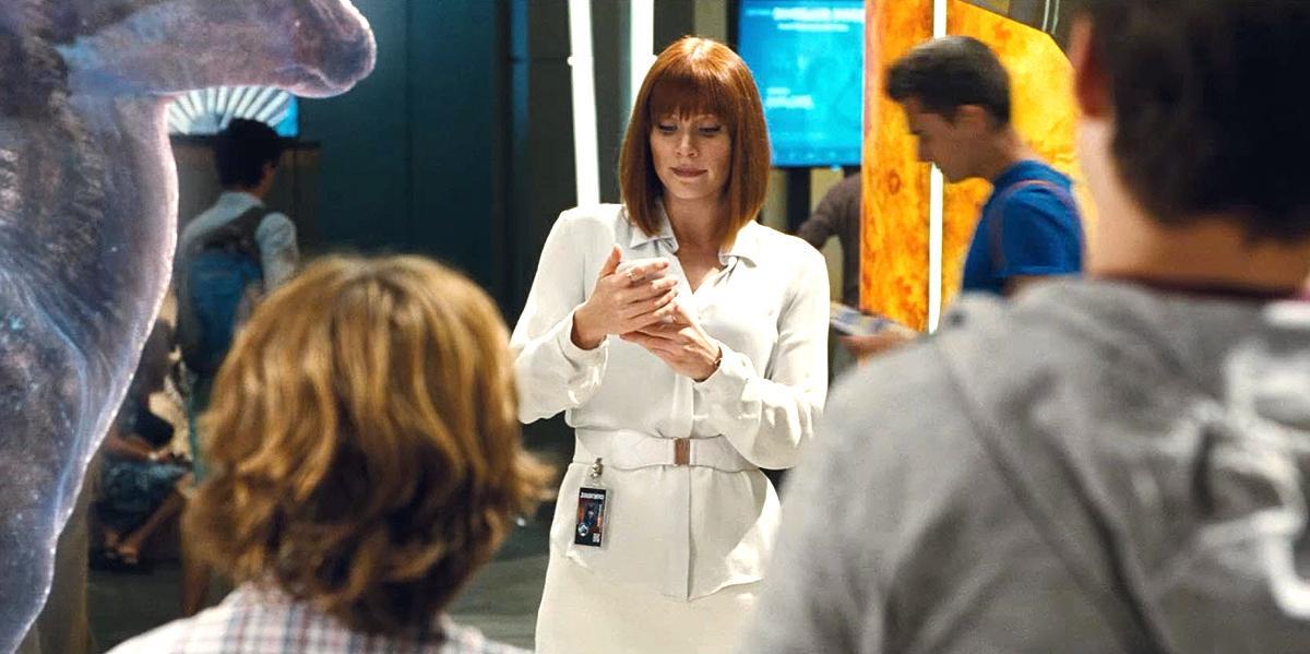 brycedallashoward-jurassicworld-00706.jpg