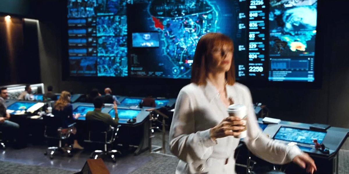 brycedallashoward-jurassicworld-00826.jpg