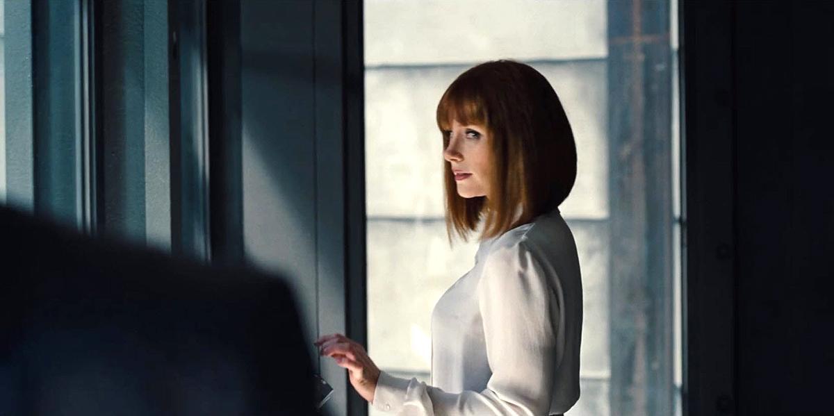 brycedallashoward-jurassicworld-01133.jpg
