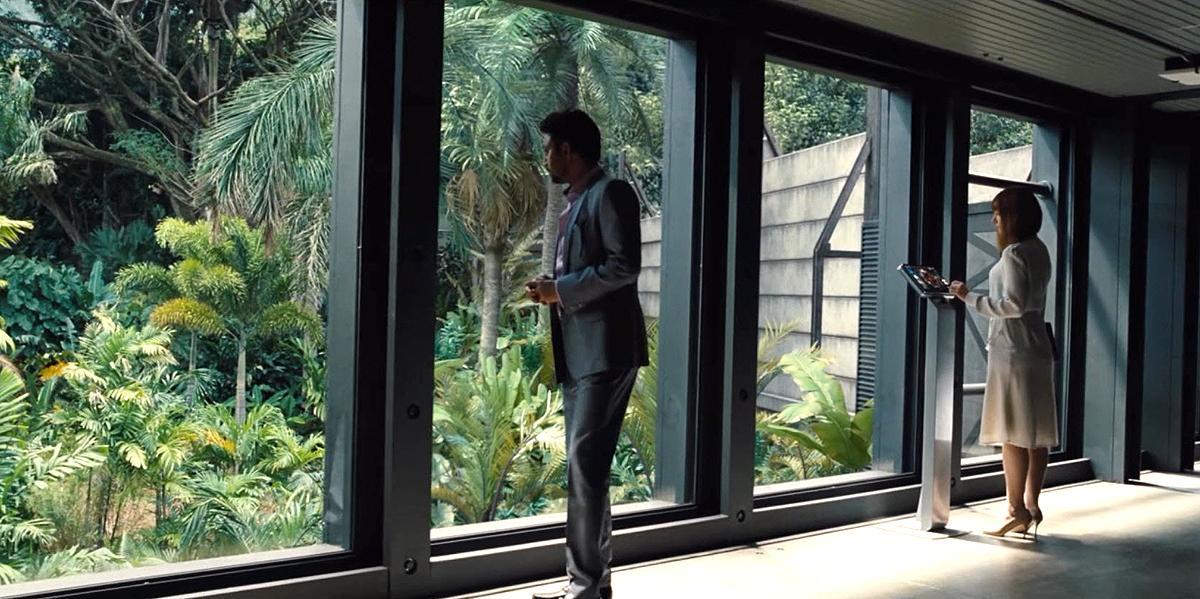 brycedallashoward-jurassicworld-01135.jpg