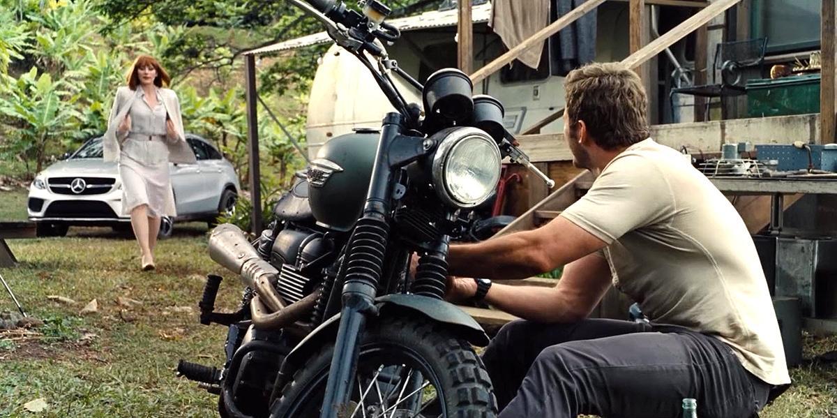 brycedallashoward-jurassicworld-01650.jpg