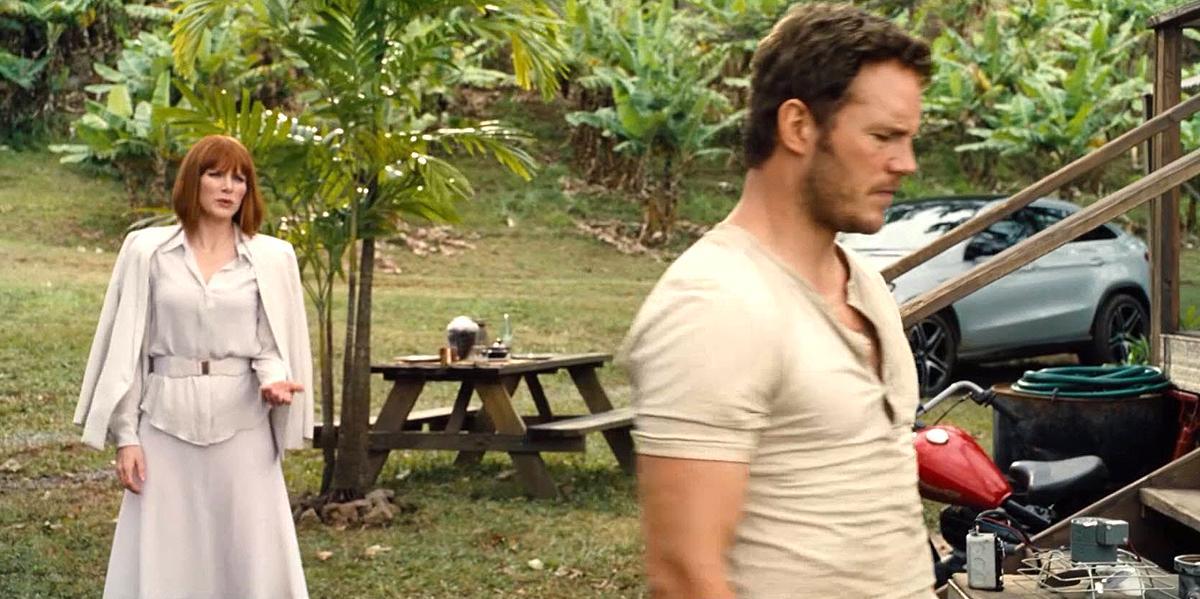 brycedallashoward-jurassicworld-01680.jpg