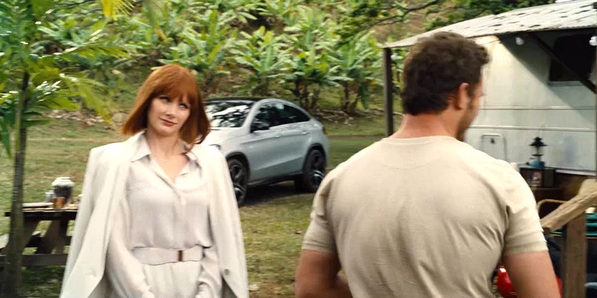 brycedallashoward-jurassicworld-01695.jpg
