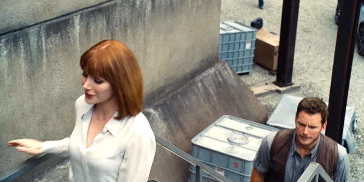 brycedallashoward-jurassicworld-01847.jpg