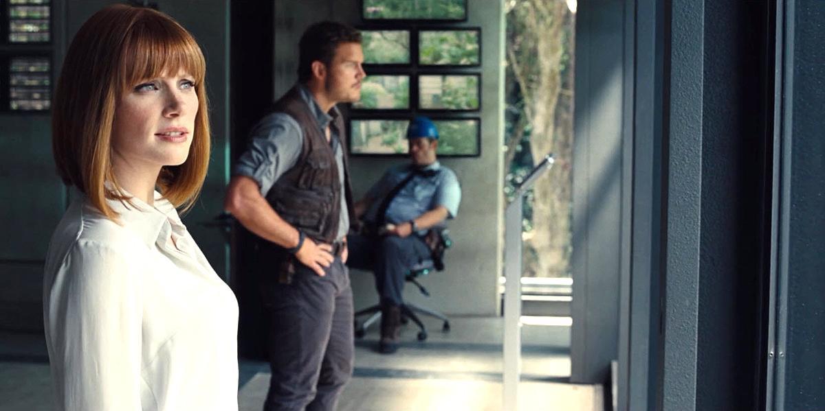 brycedallashoward-jurassicworld-01932.jpg