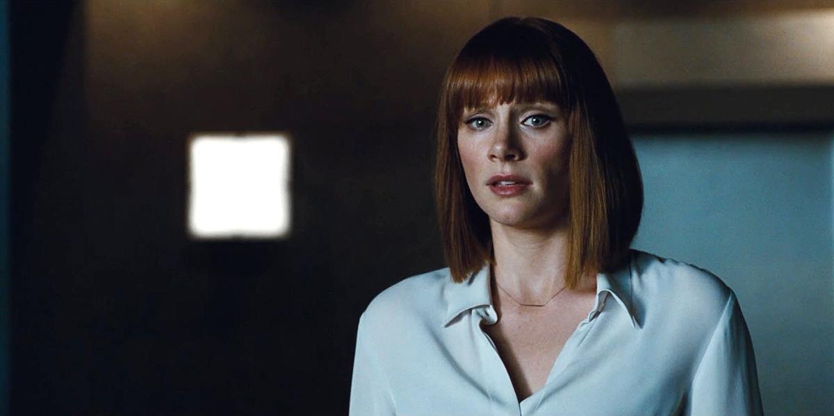brycedallashoward-jurassicworld-02243.jpg