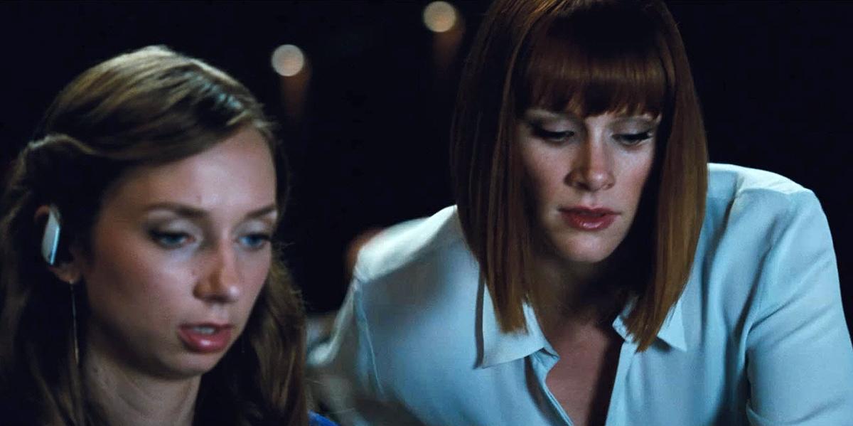 brycedallashoward-jurassicworld-03608.jpg