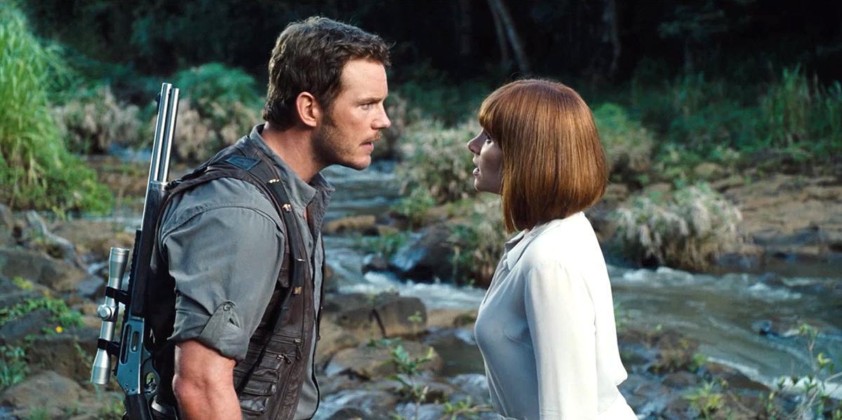 brycedallashoward-jurassicworld-04162.jpg