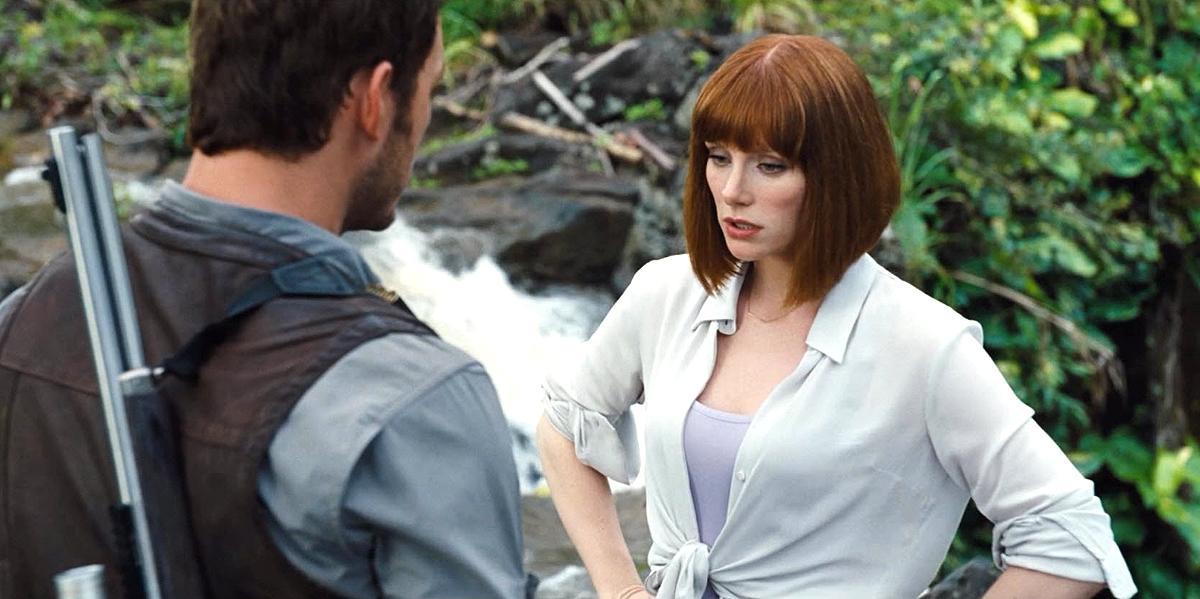brycedallashoward-jurassicworld-04186.jpg