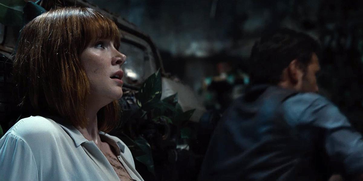 brycedallashoward-jurassicworld-04627.jpg