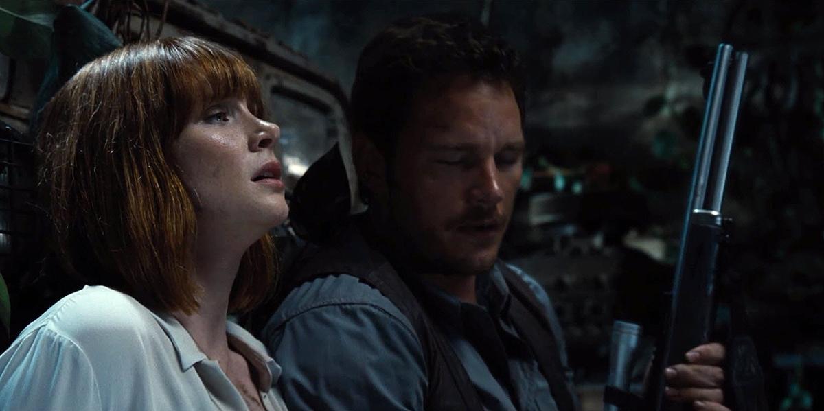 brycedallashoward-jurassicworld-04633.jpg