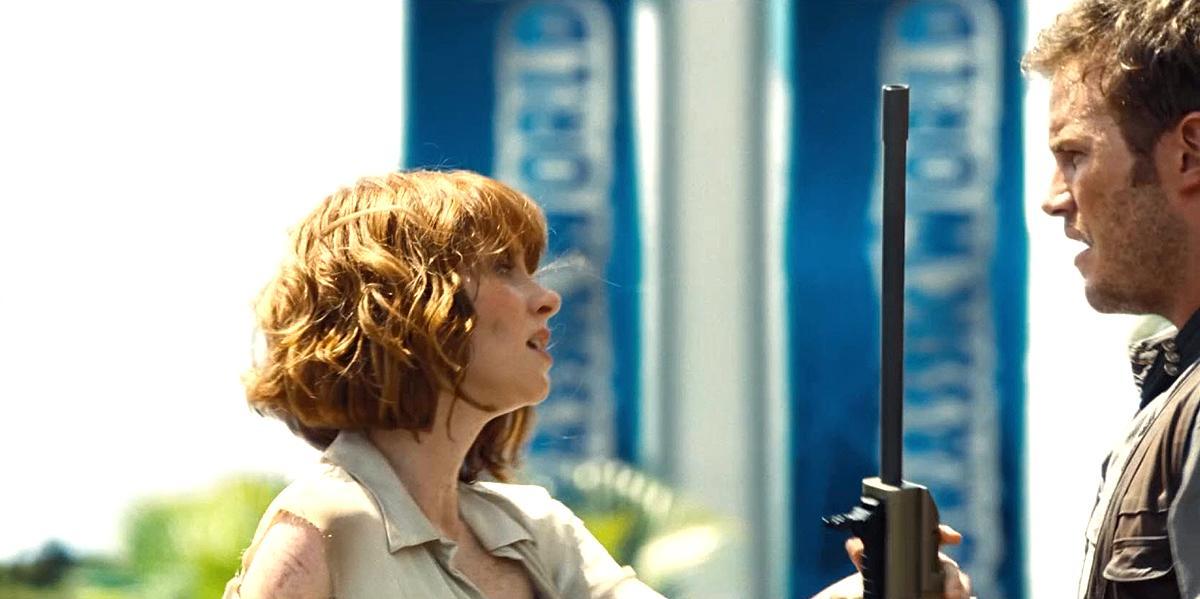 brycedallashoward-jurassicworld-05096.jpg