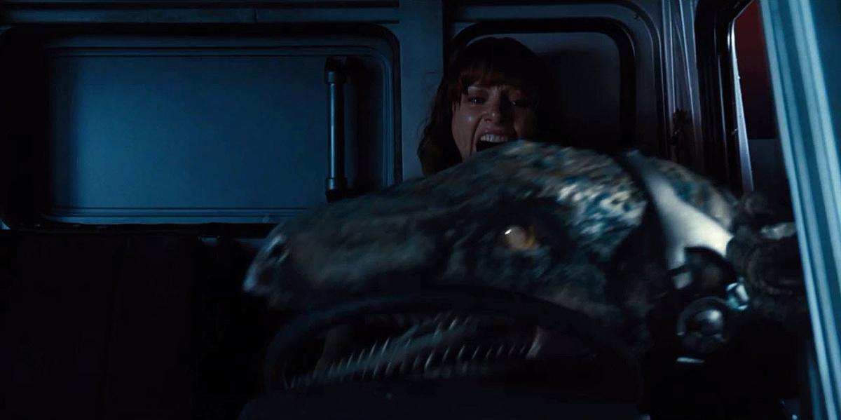 brycedallashoward-jurassicworld-05902.jpg