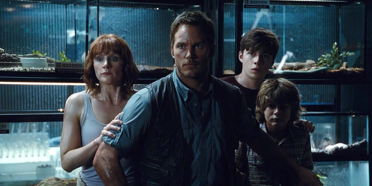 brycedallashoward-jurassicworld-06276.jpg