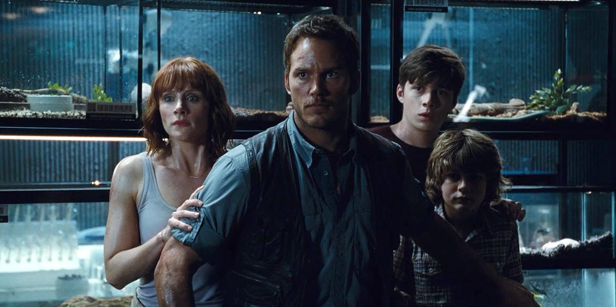 brycedallashoward-jurassicworld-06277.jpg