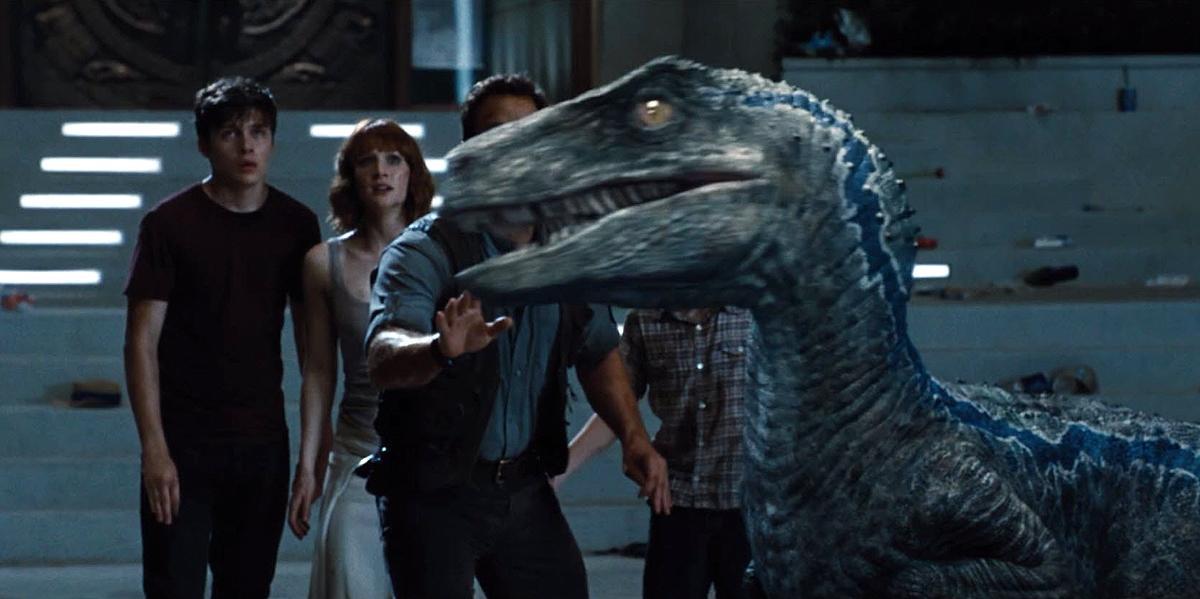 brycedallashoward-jurassicworld-06386.jpg