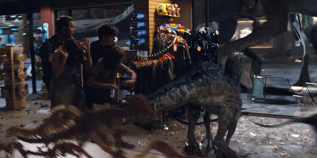 brycedallashoward-jurassicworld-06712.jpg