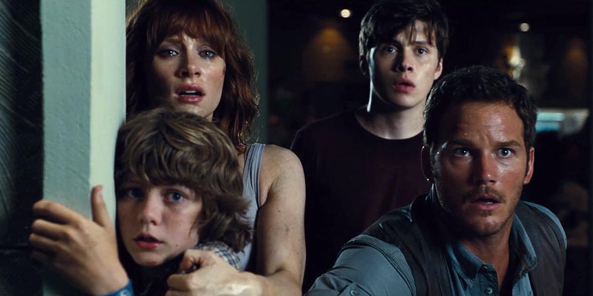 brycedallashoward-jurassicworld-06765.jpg