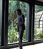 brycedallashoward-jurassicworld-01135.jpg