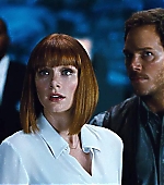 brycedallashoward-jurassicworld-02826.jpg