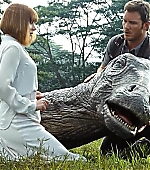 brycedallashoward-jurassicworld-04006.jpg