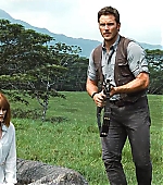 brycedallashoward-jurassicworld-04038.jpg