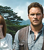 brycedallashoward-jurassicworld-04060.jpg