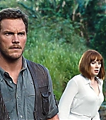 brycedallashoward-jurassicworld-04137.jpg