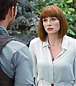 brycedallashoward-jurassicworld-04168.jpg