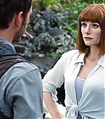 brycedallashoward-jurassicworld-04192.jpg