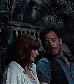 brycedallashoward-jurassicworld-04603.jpg