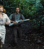 brycedallashoward-jurassicworld-04867.jpg