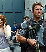 brycedallashoward-jurassicworld-05179.jpg