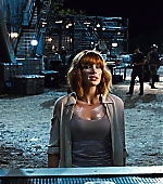 brycedallashoward-jurassicworld-05396.jpg
