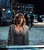 brycedallashoward-jurassicworld-05397.jpg