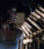brycedallashoward-jurassicworld-06462.jpg