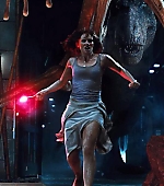 brycedallashoward-jurassicworld-06594.jpg