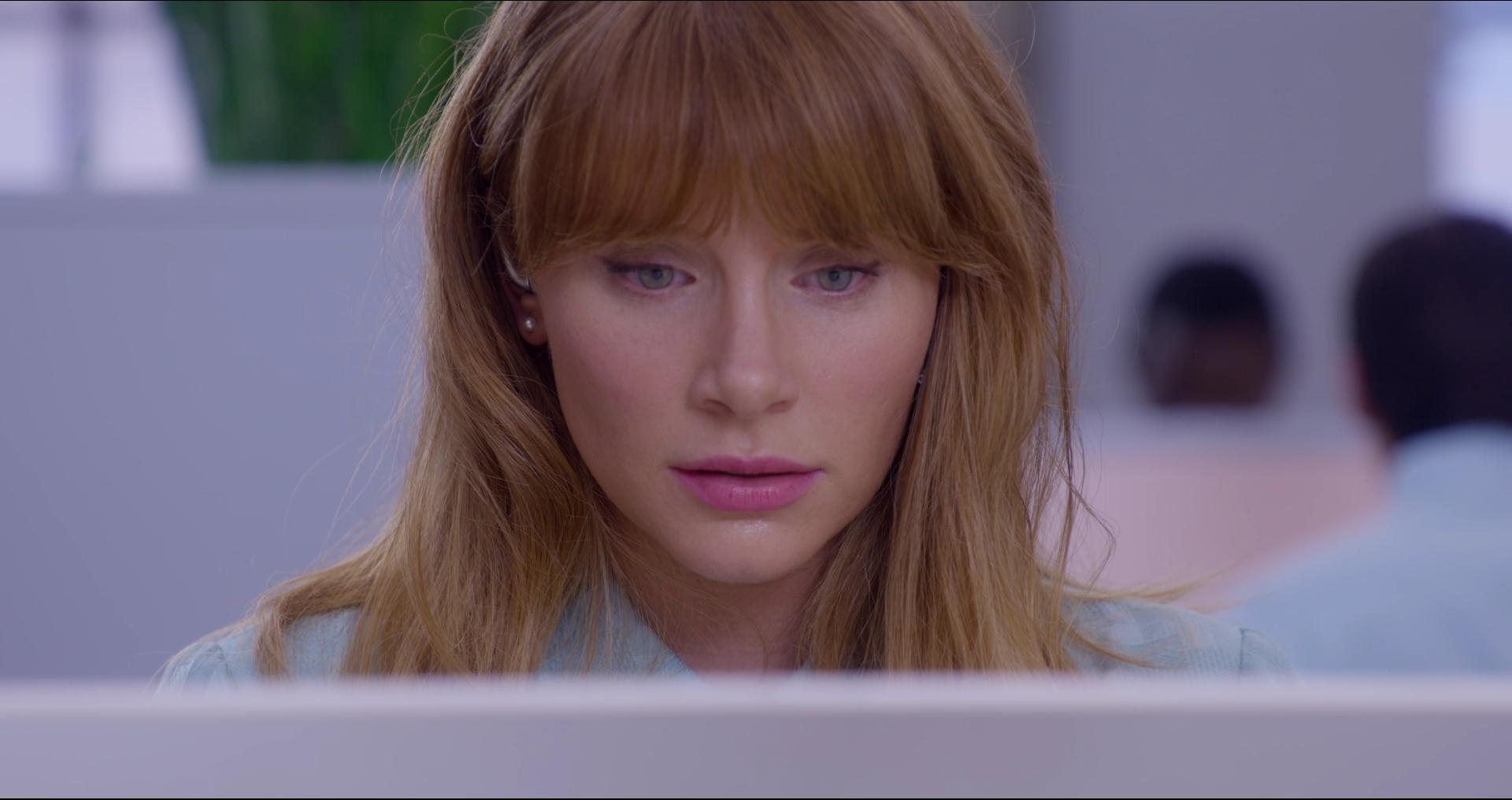 BlackMirror_28104029.jpg