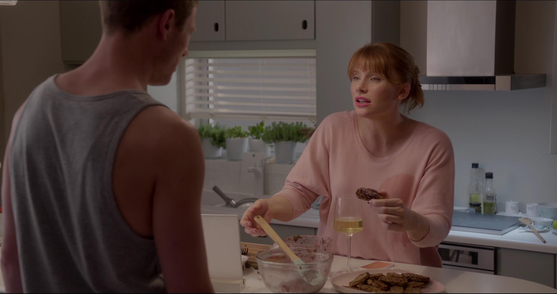 BlackMirror_28109029.jpg