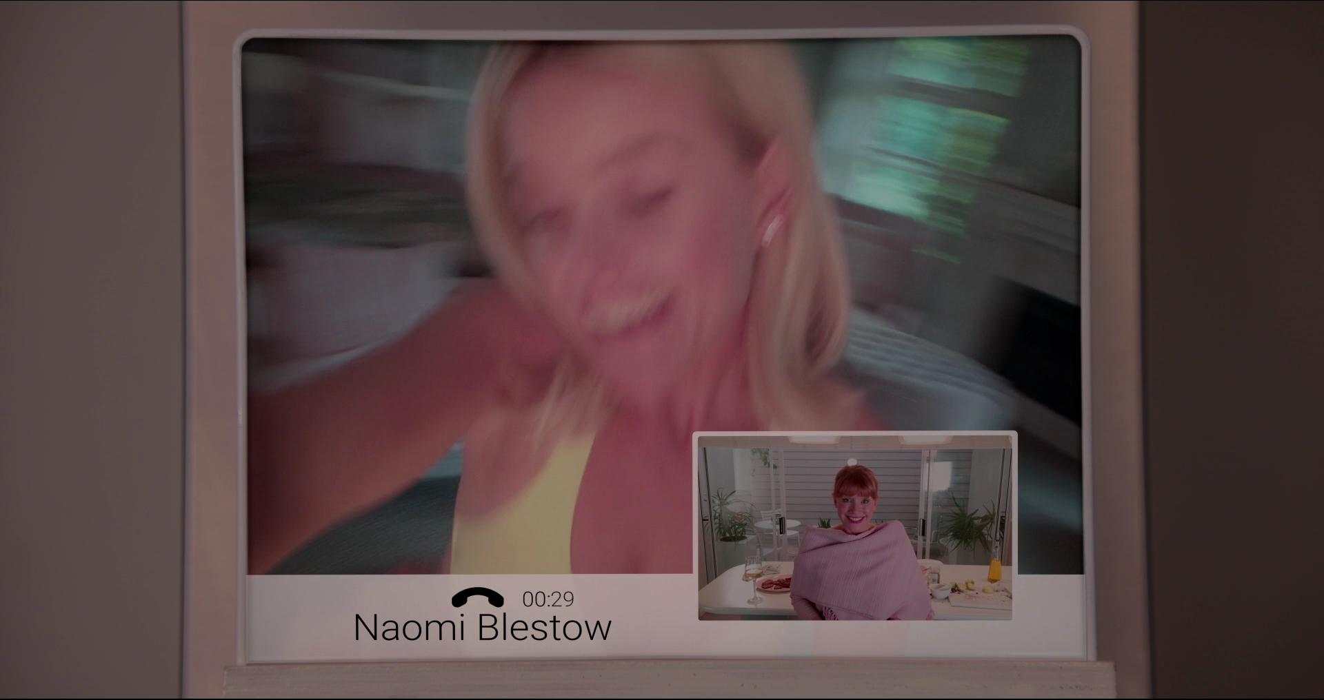 BlackMirror_28116229.jpg BlackMirror_28116229.jpg