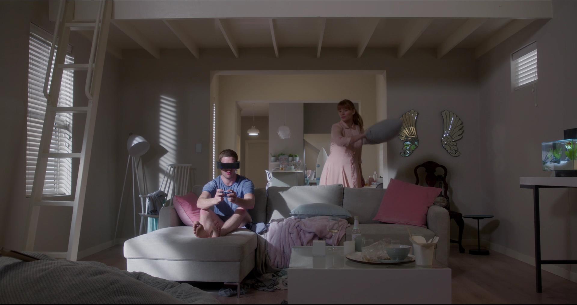 BlackMirror_2812729.jpg