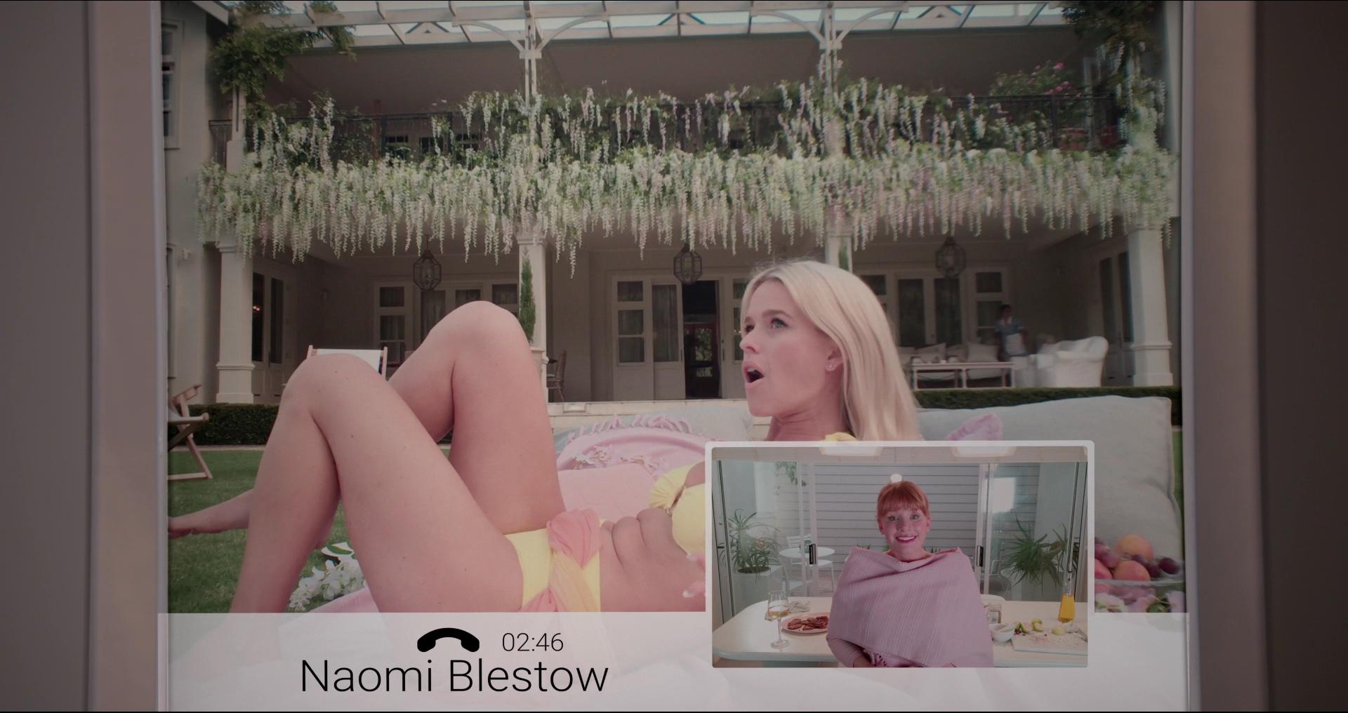 BlackMirror_28136729.jpg
