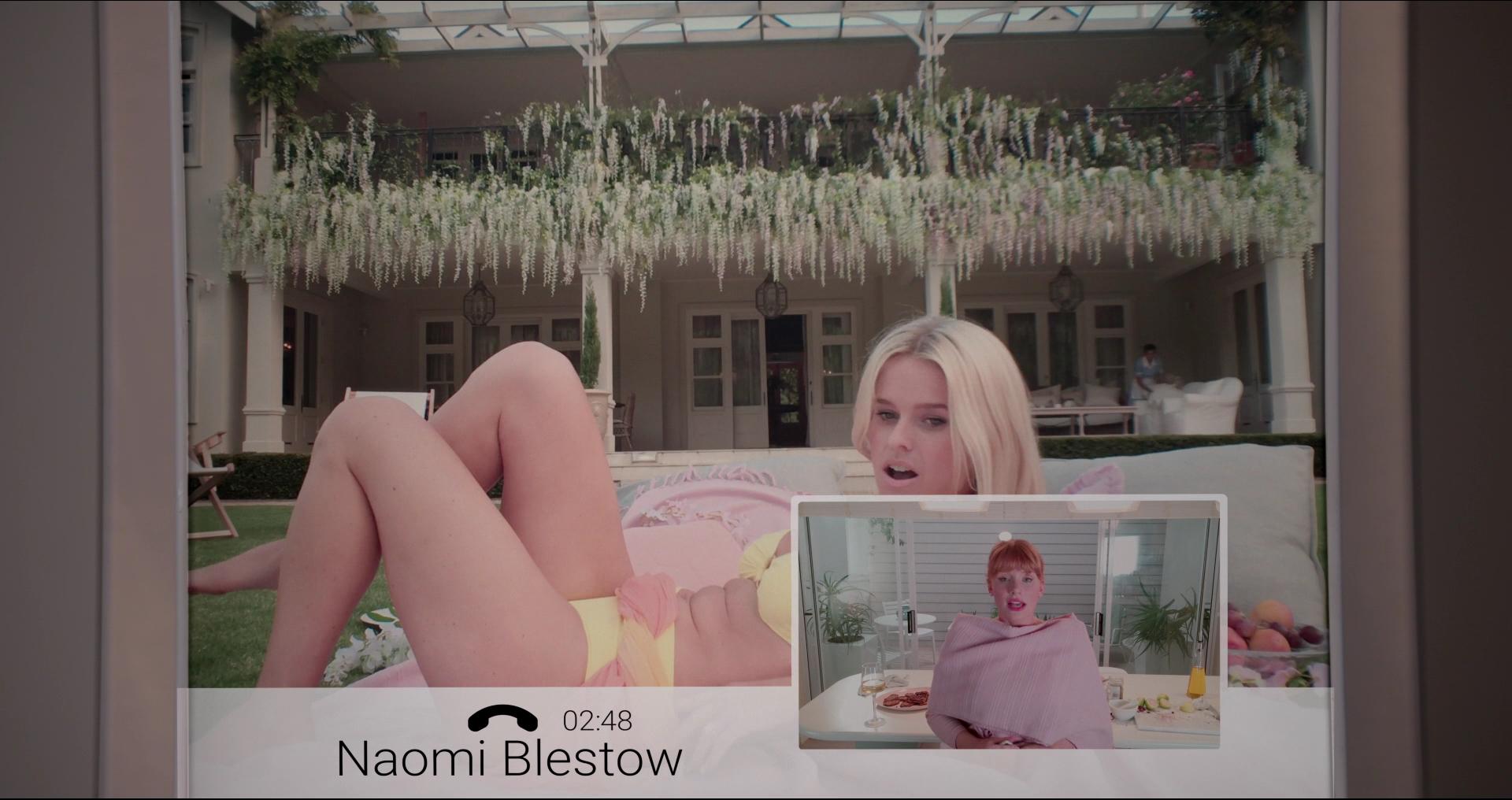 BlackMirror_28137029.jpg