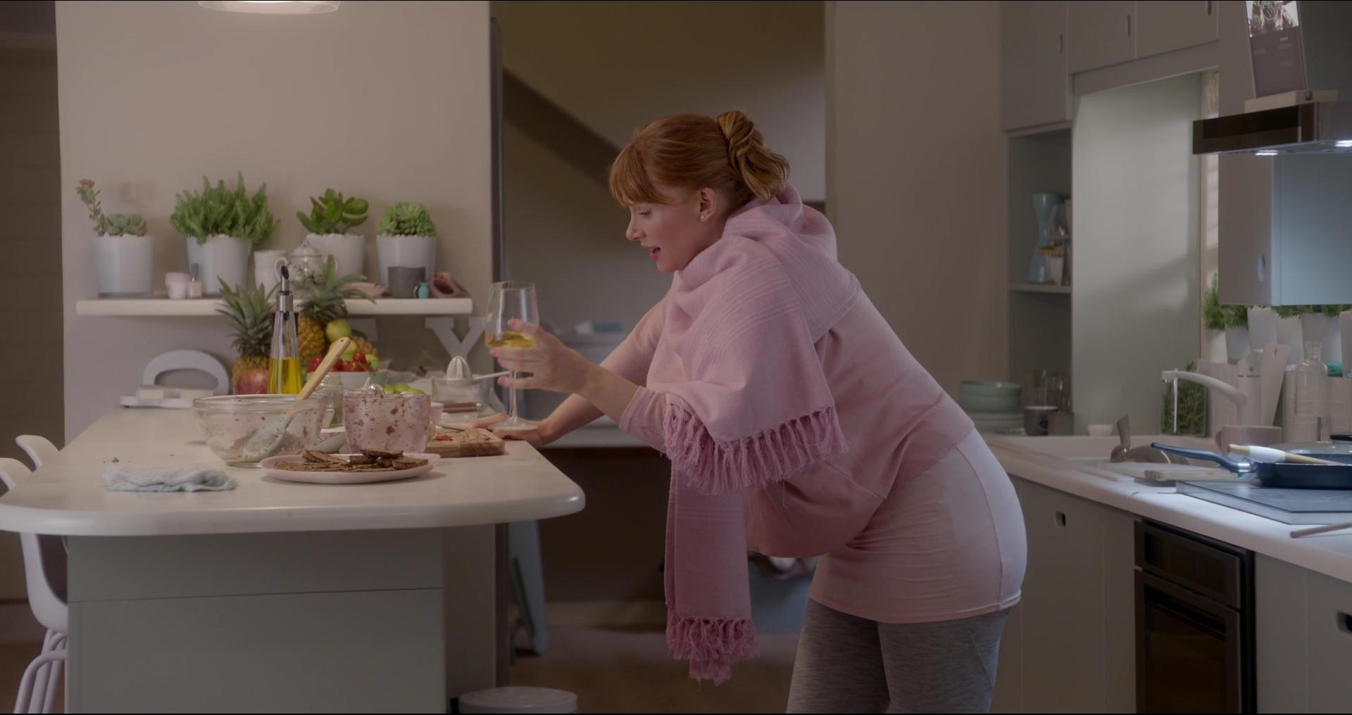 BlackMirror_28143029.jpg