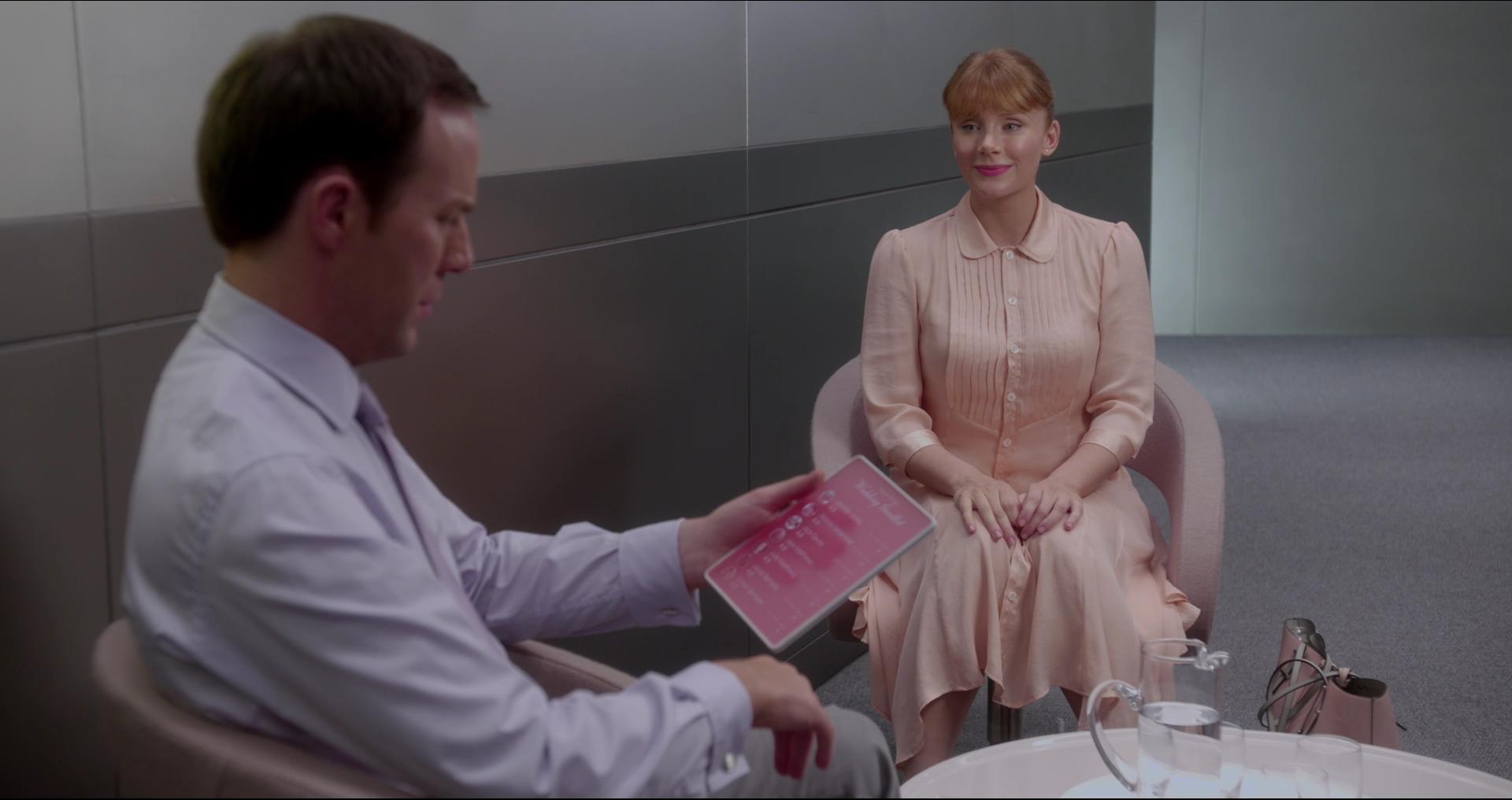 BlackMirror_28146729.jpg