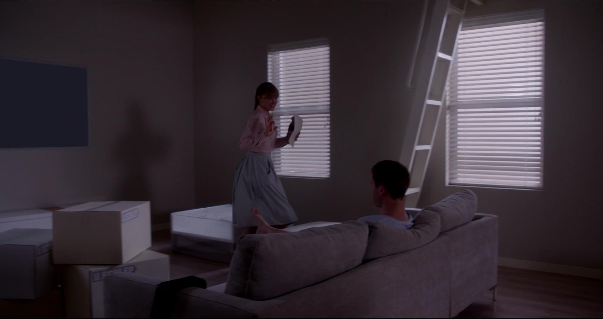 BlackMirror_28166029.jpg BlackMirror_28166029.jpg