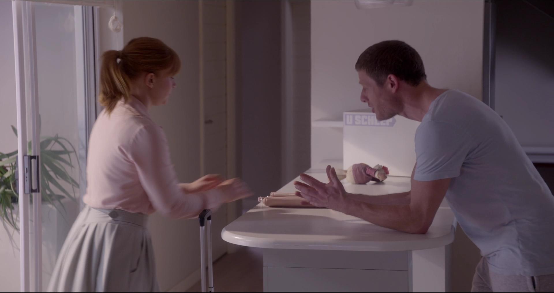 BlackMirror_28173429.jpg BlackMirror_28173429.jpg