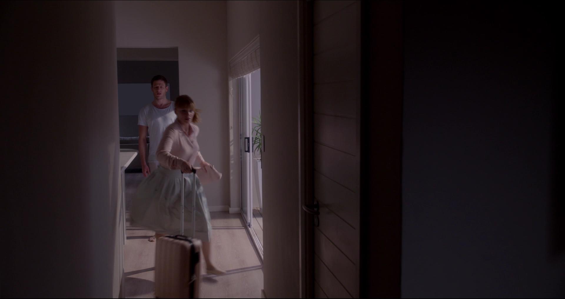 BlackMirror_28178929.jpg BlackMirror_28178929.jpg