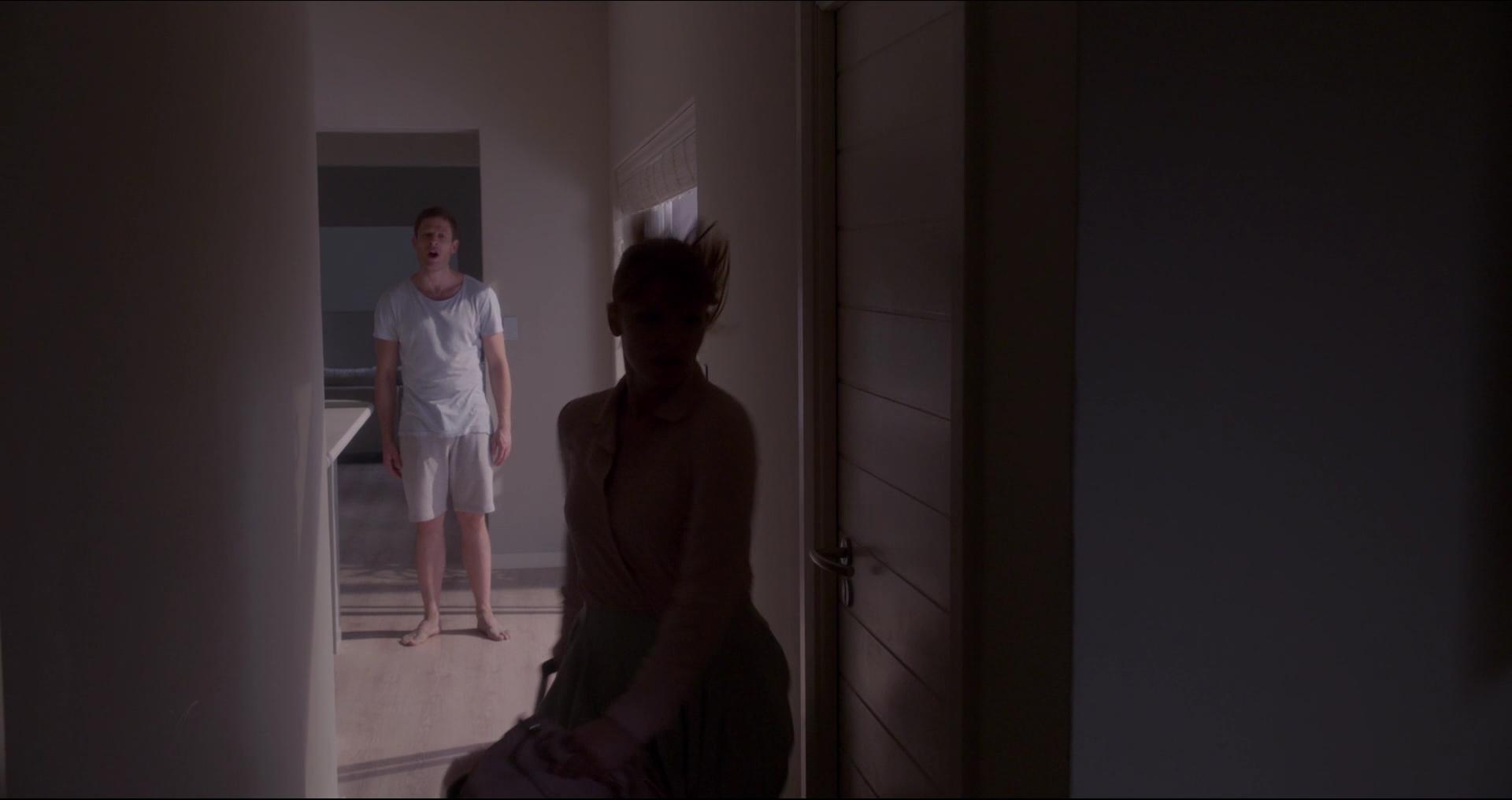 BlackMirror_28179129.jpg