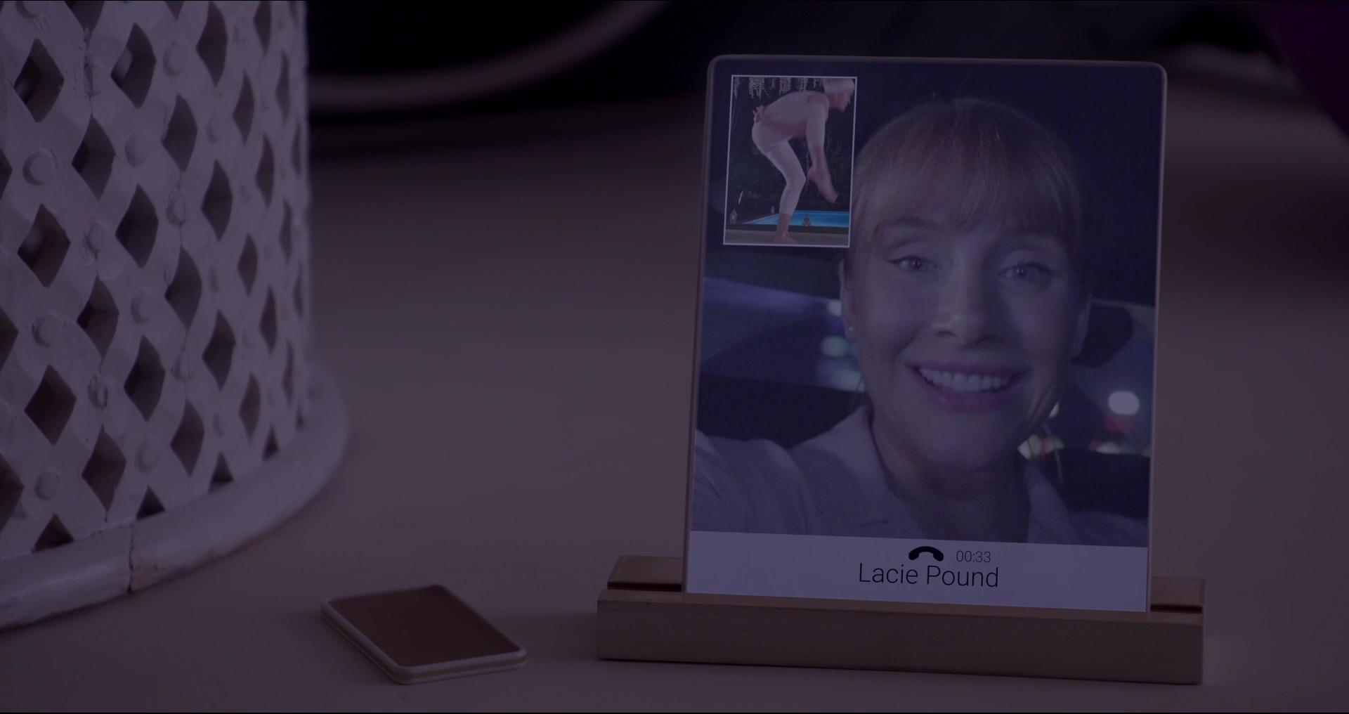 BlackMirror_28187029.jpg